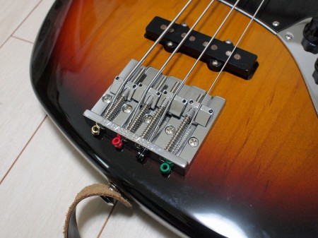 Fender '70s Jazz Bassバダスブリッジ