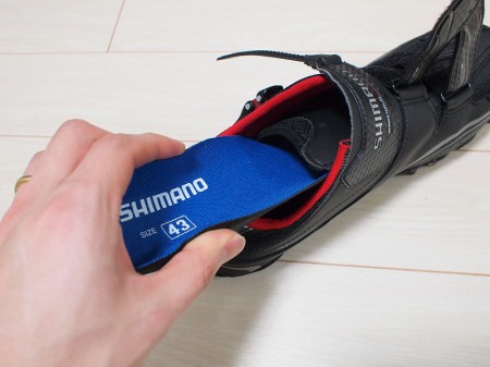 "Shimano M087"インソール着脱