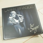 T.O.Pの実力派ソウルボーカリストのカバー作！「Larry Braggs “Jus’ Sangin'”」