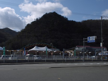 道の駅いながわの対岸ローソンにて