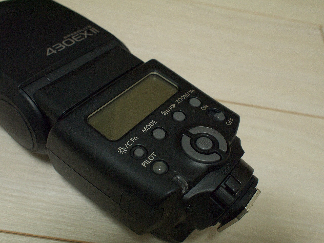 カメラ デジタルカメラ デジイチ] 初心者にこそストロボを！”Canon スピードライト 430EX II 
