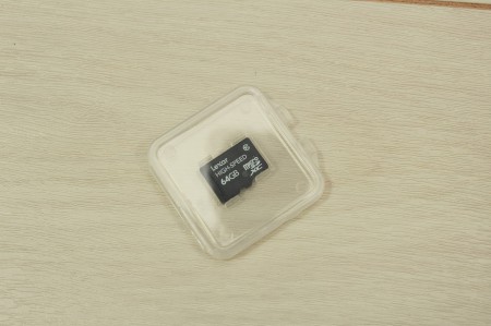 microSDカードは必須