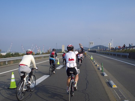 高速道路を走る