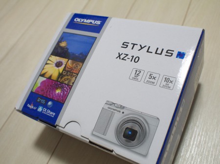 名機Stylus XZ-10