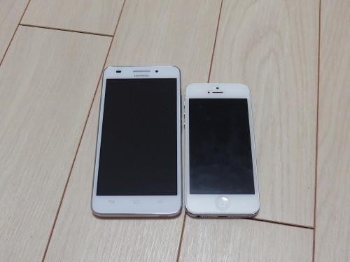 G620SとiPhone5のサイズ比較