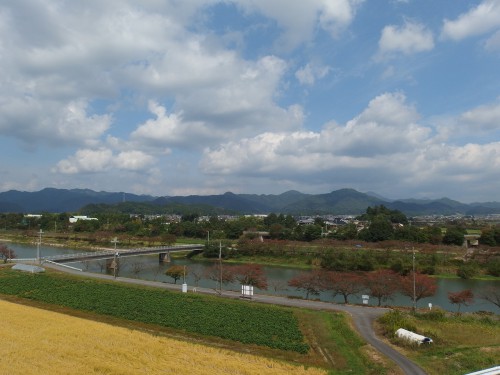 バイパスから見える篠山の街並み