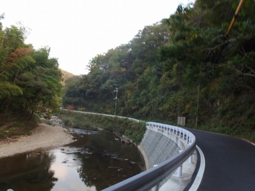 川沿いの気持ちの良い道