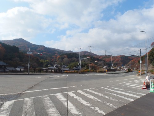 車の多い道を避ける