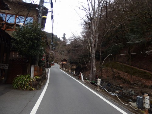 貴船神社を越えて