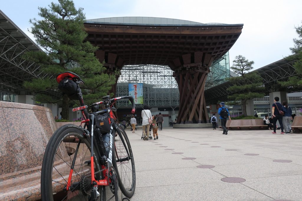 ここから金沢駅まで 自転車